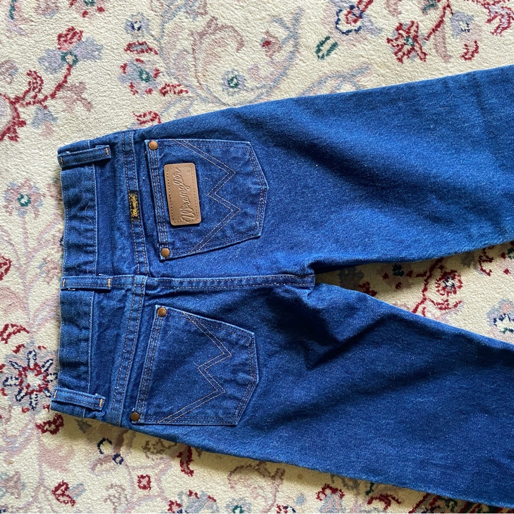Vintage 00 Wrangler blue jeans